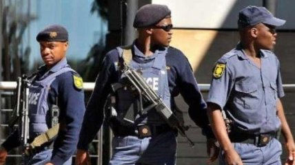 В ЮАР полицейские пристрелили девятерых грабителей