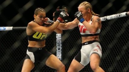 UFC: Нуньес победила Шевченко и сохранила чемпионский пояс
