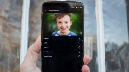 Глава OnePlus поделился фото, которые сделал на еще неанонсированный OnePlus 6
