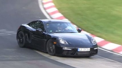 Рестайлинговый Porsche Cayman был пойман на тестах (Видео)