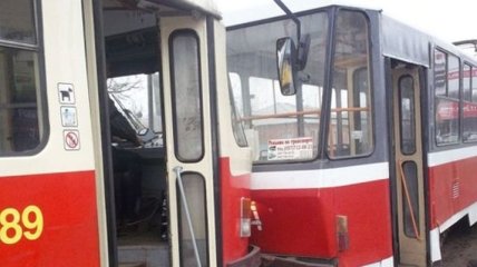 В Харькове столкнулись трамваи: 7 человек пострадали
