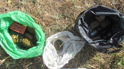 Возле Лисичанска нашли много боеприпасов и взрывчатки