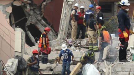 Землетрясение в Мексике: число жертв превысило 270 человек