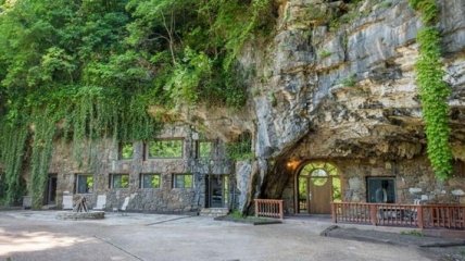 Дом мечты: уникальное жилище внутри пещеры (Фото)