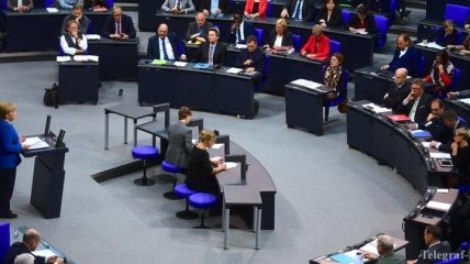 Меркель призвала Турцию прекратить военную операцию в Сирии