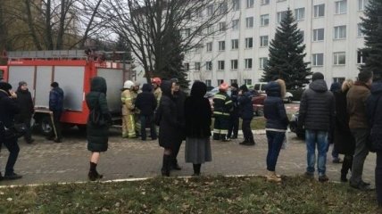 В Черновцах в офисе налоговой полиции взорвали гранату: есть пострадавшие