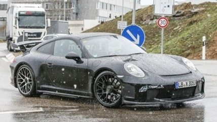 Новый Porsche 911 GT3 вышел на тесты