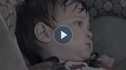 Ребенок перегрелся в машине: ужасные последствия беспечности родителей, видео