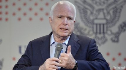 Маккейн просит отправить в Сирию и Ирак 20 тысяч военных США 