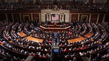 Конгресс США намерен ограничить военные полномочия Трампа