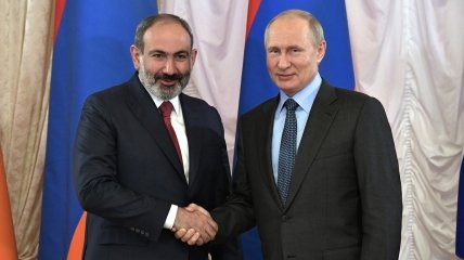 Премьер-министр Армении Никол Пашинян и президент россии владимир путин