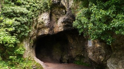 Альпинистка застряла в глубокой крымской пещере