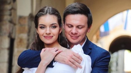 Дмитрий Комаров женился: кем оказалась возлюбленная украинского телеведущего