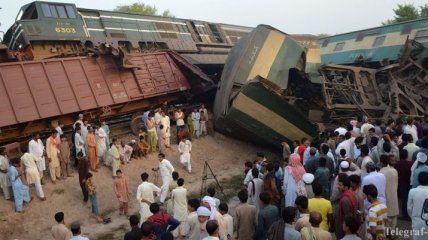 В Пакистане столкнулись поезда: шестеро погибших, более сотни пострадавших 