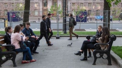 "Киевзеленстрой" сообщил, куда таинственно исчезли скамейки с Крещатика