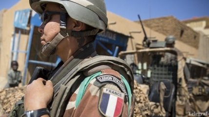 50 журналистов эвакуировали французские военные в Мали