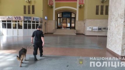 В Харькове "заминированы" все торговые центры и железнодорожный вокзал