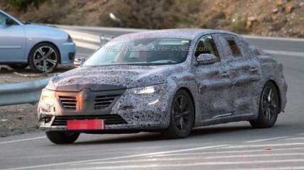 Новый седан Renault представят в июле