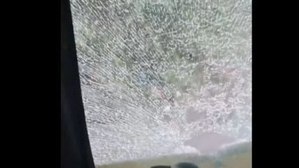 Бросил камень в окно и попал в пассажира: в Одессе мужчина отомстил за отказ в проезде (видео)