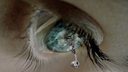 Вы такого еще не видели: как выглядят наши слезы под микроскопом (Фото)