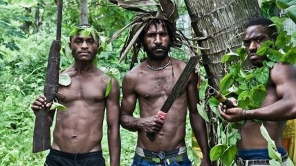 Дикие нравы: будни молодежных банд папуасов (Фото)