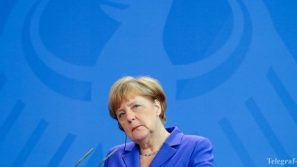 Меркель заявила, что Германии следует увеличить расходы на оборону