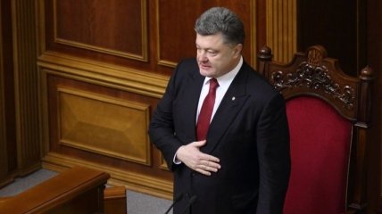 СМИ: Петр Порошенко набирает в правительство иностранцев
