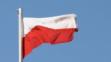 Польша просит в Украины разрешения на строительство кладбищ на Волыни