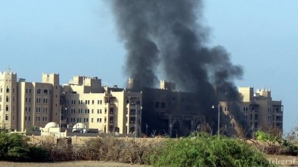 Резиденция премьера Йемена попала под обстрел, есть жертвы
