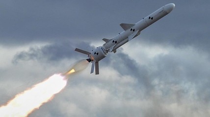 Ракета у небі