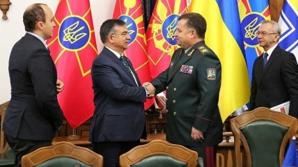Украина и Турция договорились о сотрудничестве в оборонной сфере