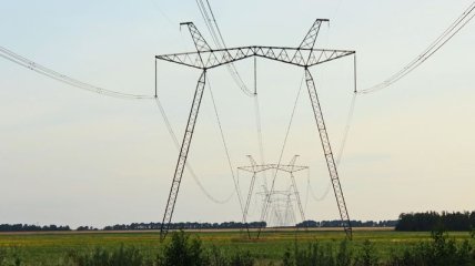 У Порошенко хотят запретить торговать электроэнергией с Россией