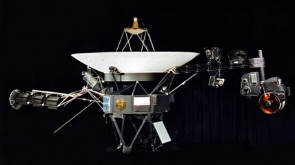 "Вояджер-1" став першим апаратом, який покинув Сонячну систему.