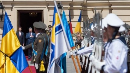 Состоялась встреча Порошенко и принца Лихтенштейна в Мариинском дворце
