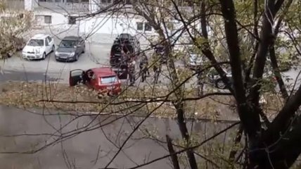 В Киеве машины попали в горячую "пробку"