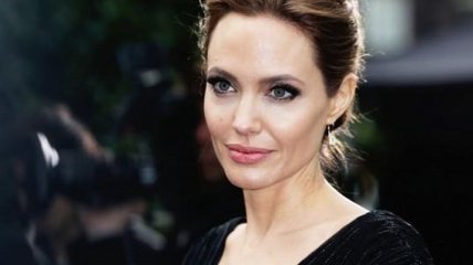 Анджелина Джоли без макияжа поразила своей худобой