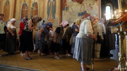 В украинских церквях молятся об упокоении погибших