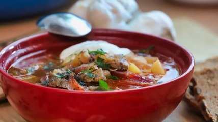 Рецепт дня: овощной суп со шпинатом и сливками