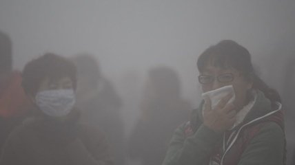 Вредоносный смог окутал Китай: объявлен высший уровень опасности