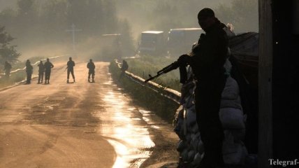 Боевики обстреляли пропускной пункт "Изварино" на границе Украины с РФ