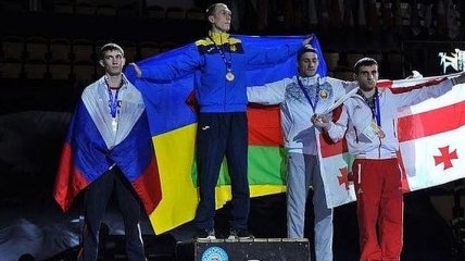 Украинский боксер стал чемпионом мира, побив в финале россиянина