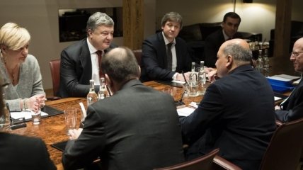 Порошенко в Давосе встретился с главой ЕБРР