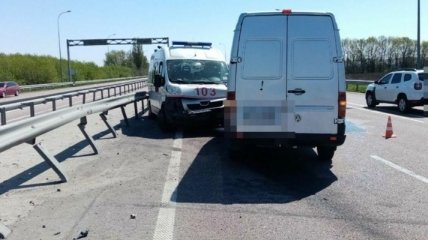 Пьяный водитель "скорой" попал в ДТП в Киевской области 