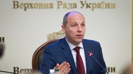 Парубий считает, что особый статус Донбасса мешает реформе децентрализации