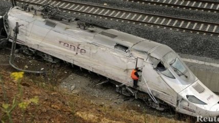 В Испании объявили 7 дней траура по жертвам аварии поезда