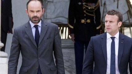 Уряд Франції на чолі з Прем'єром пішов у відставку