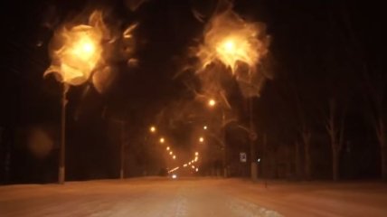 На улицах Луганска начали гореть фонари