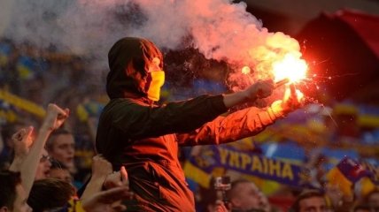 Милиция задержала фанатов, прервавших матч Украина - Македония