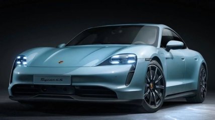 Porsche представила Taycan 4S 2020 модельного года
