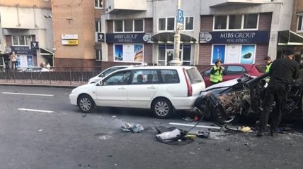 СМИ: Пострадавшая от взрыва авто в Киеве является известной моделью